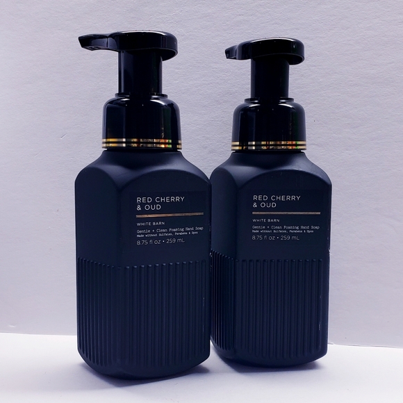 Bath & Body Works Bath Red Cherry Oud Gentle Clean Foaming Hand